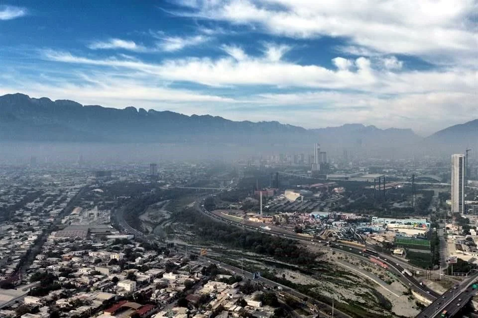 Contaminación-en-nuevo-león-samuel-garcía-aire-sucio
