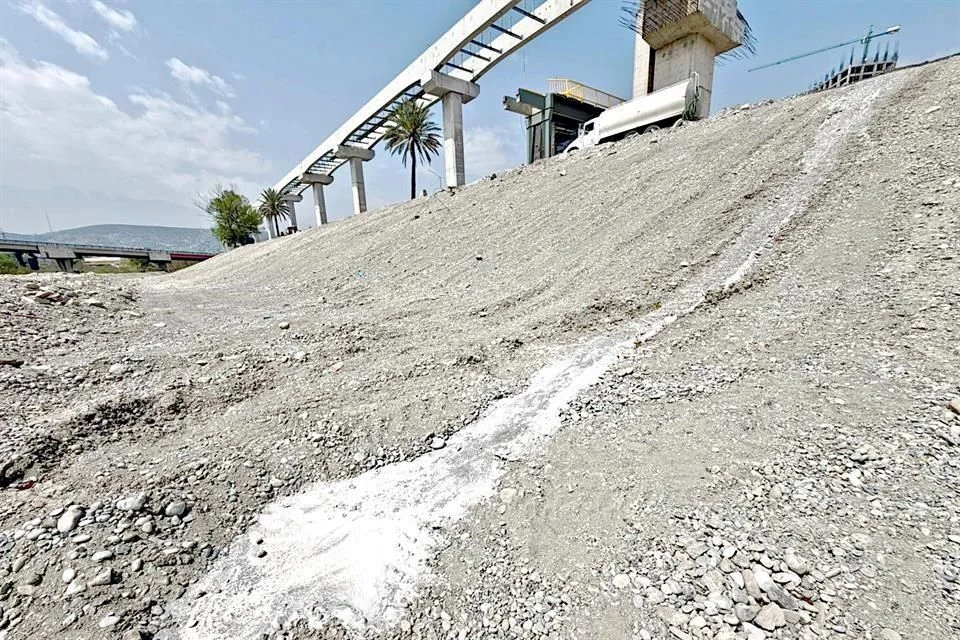 Image › La Sierra Madre Línea 4-samuel-garcía-pilotes