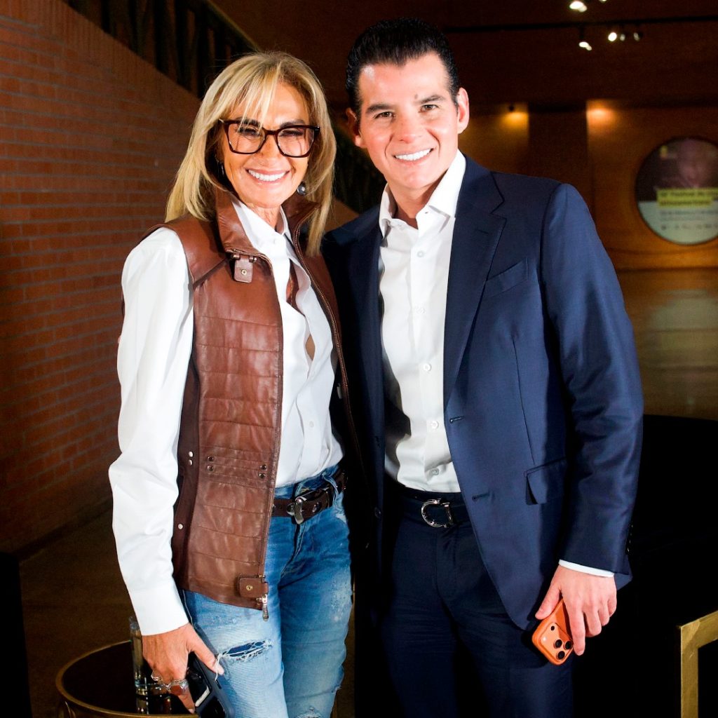 656382431_122188994024471497_5760962381195920021_n › La Sierra Madre La Entrevista De Adela Micha a Miguel Flores a Indignado a Los Nuevoloneses Por Un Presunto Delito Electoral