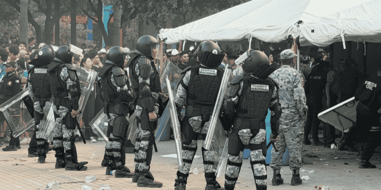 Disturbios En El Fan Fest De Nuevo León › La Sierra Madre