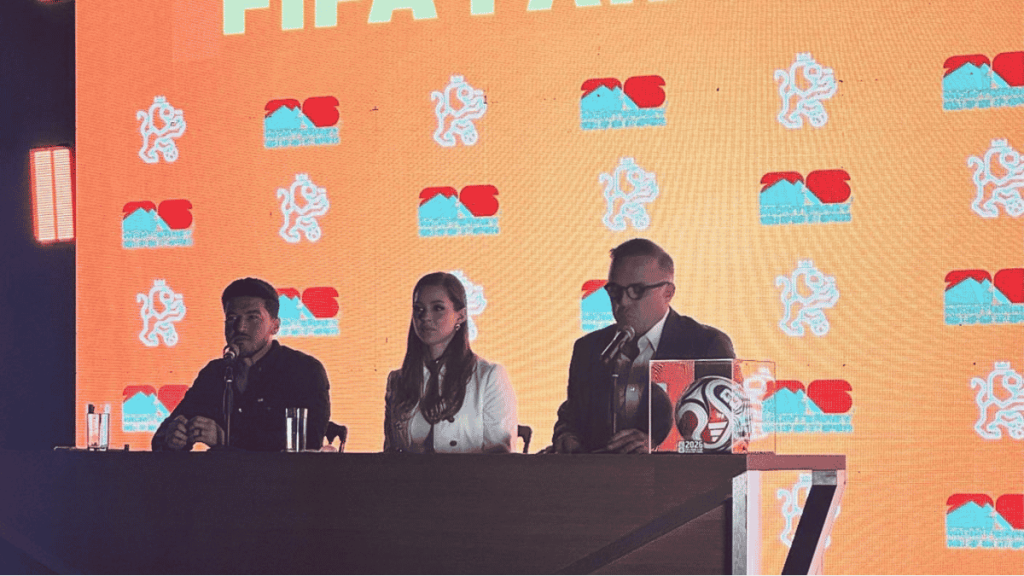Samuel-garcia-y-el-color-naranja-en-el-mundial › La Sierra Madre Samuel García Y El Color Naranja En El Mundial Y El Fanfest De Parque Fundidora Peligra › La Sierra Madre