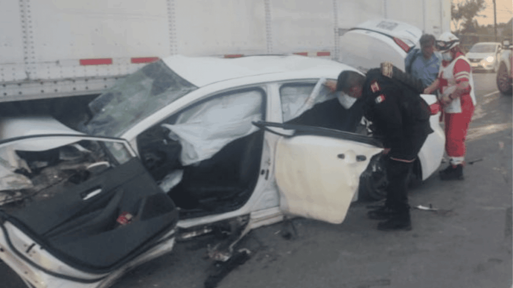 Choque En Carretera a Laredo Deja Accidentes Viales En Apodaca Por Volcadura De Camión Múltiple › La Sierra Madre