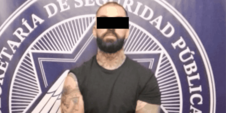 La-sierra-madre-detenido-con-camioneta-de-estados-unidos › La Sierra Madre Detienen En San Pedro a Hombre Buscado En Estados Unidos - La Sierra Madre › La Sierra Madre